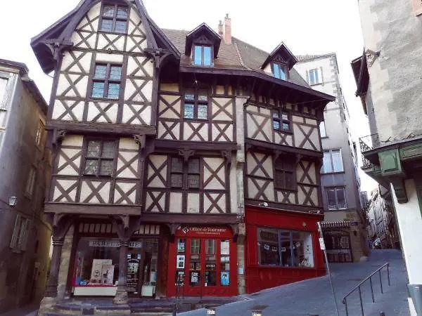 Apartment Le Medieval Thiers France